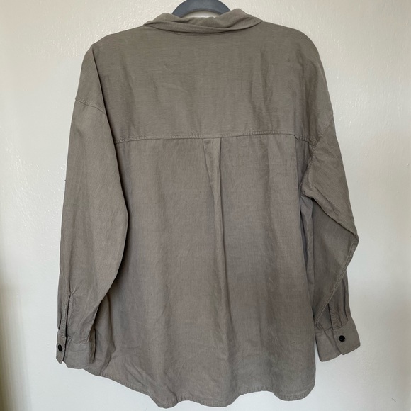 H&M Corduroy Button Down - Picture 3 of 5